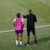Fútbol mixto recreativo: acuerdos de participación, contacto y cambios para un juego cómodo